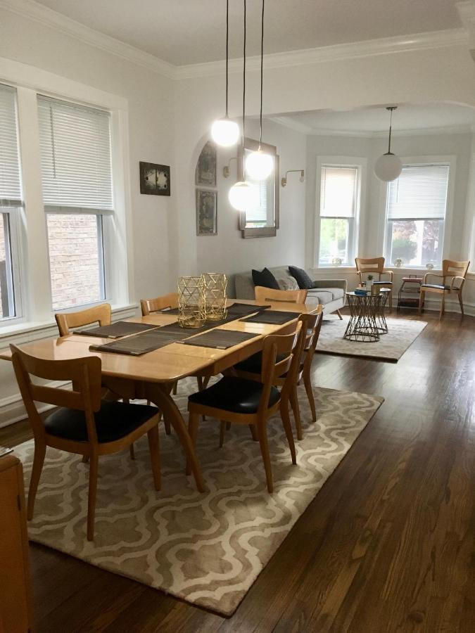 Logan Square Modern Apartment Чикаго Экстерьер фото